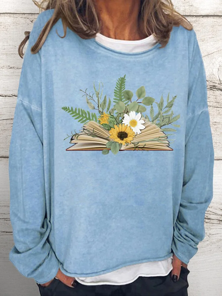 Open Book with Florals and Leaves Women Loose Sweatshirt