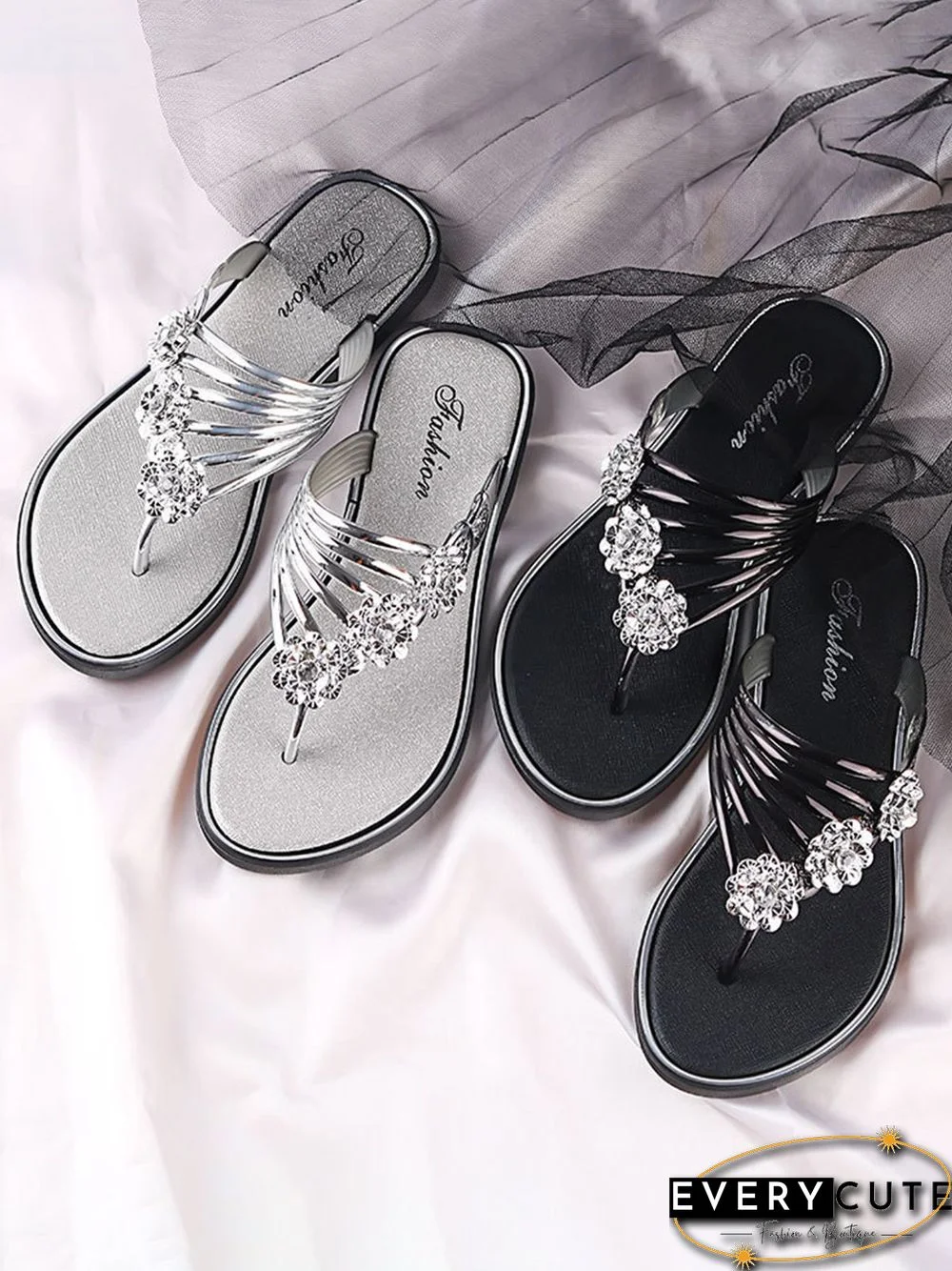 Women's Diamond Flat Thong Sandals