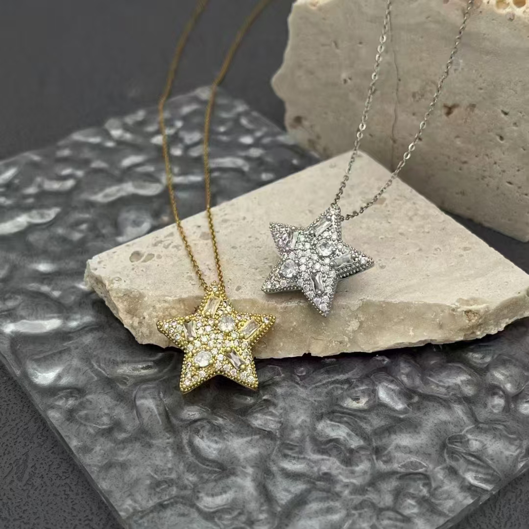 Star with Zirconia Accessories Necklace