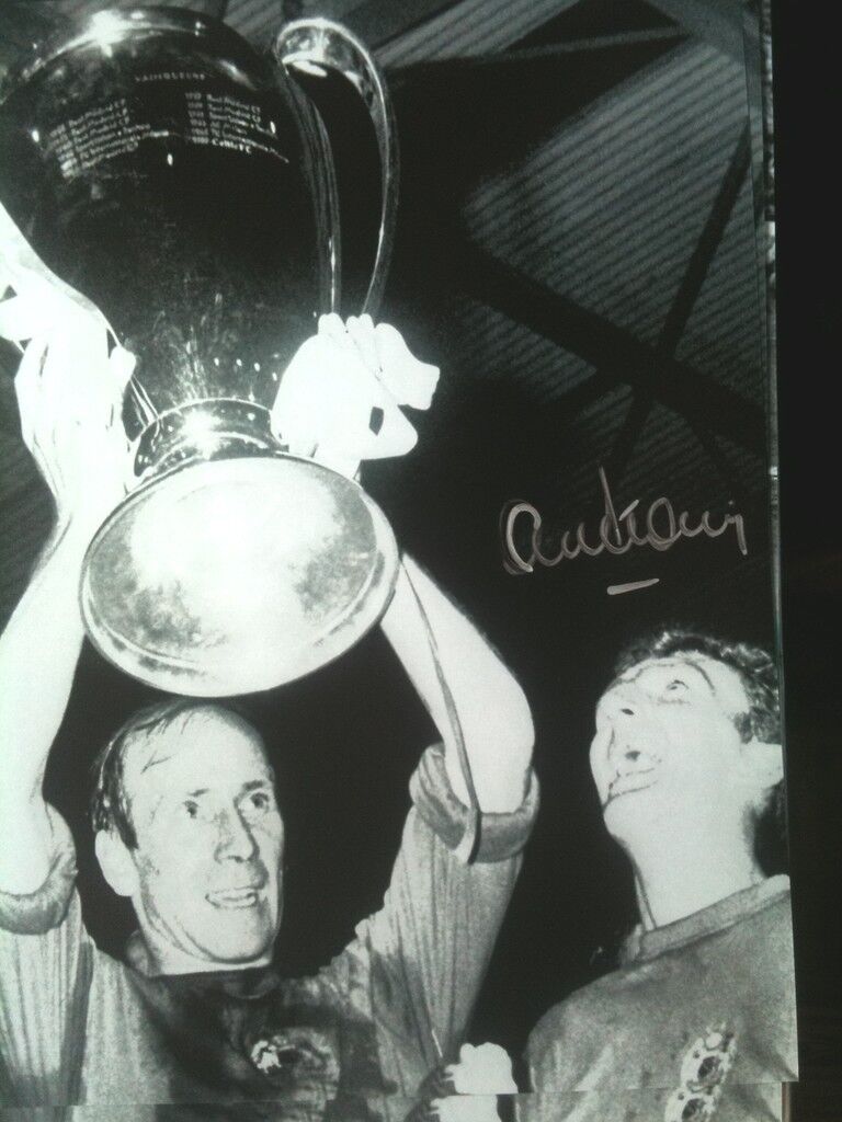 ALEX STEPNEY - MANCHESTER UNITED GOALKEEPER - SUPERB SIGNED EURO CUP Photo Poster painting