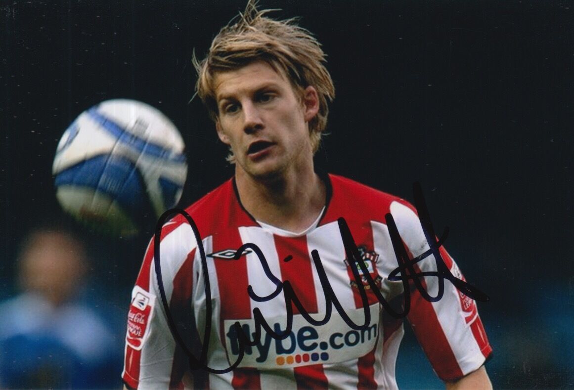 SOUTHAMPTON HAND SIGNED DAN HARDING 6X4 Photo Poster painting.