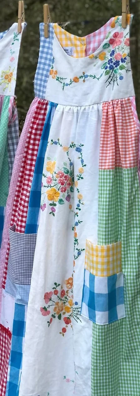 Simpfit Ärmelloses Nachahmung aus Baumwolle und Leinenkleid mit Retro-Karomuster und Blumenpatch-Art für Damen