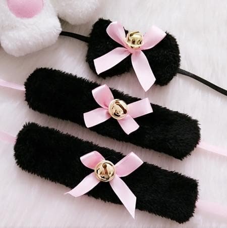 Black/White Fluffy Bowtie Bell Maid Accessories Set SP165855