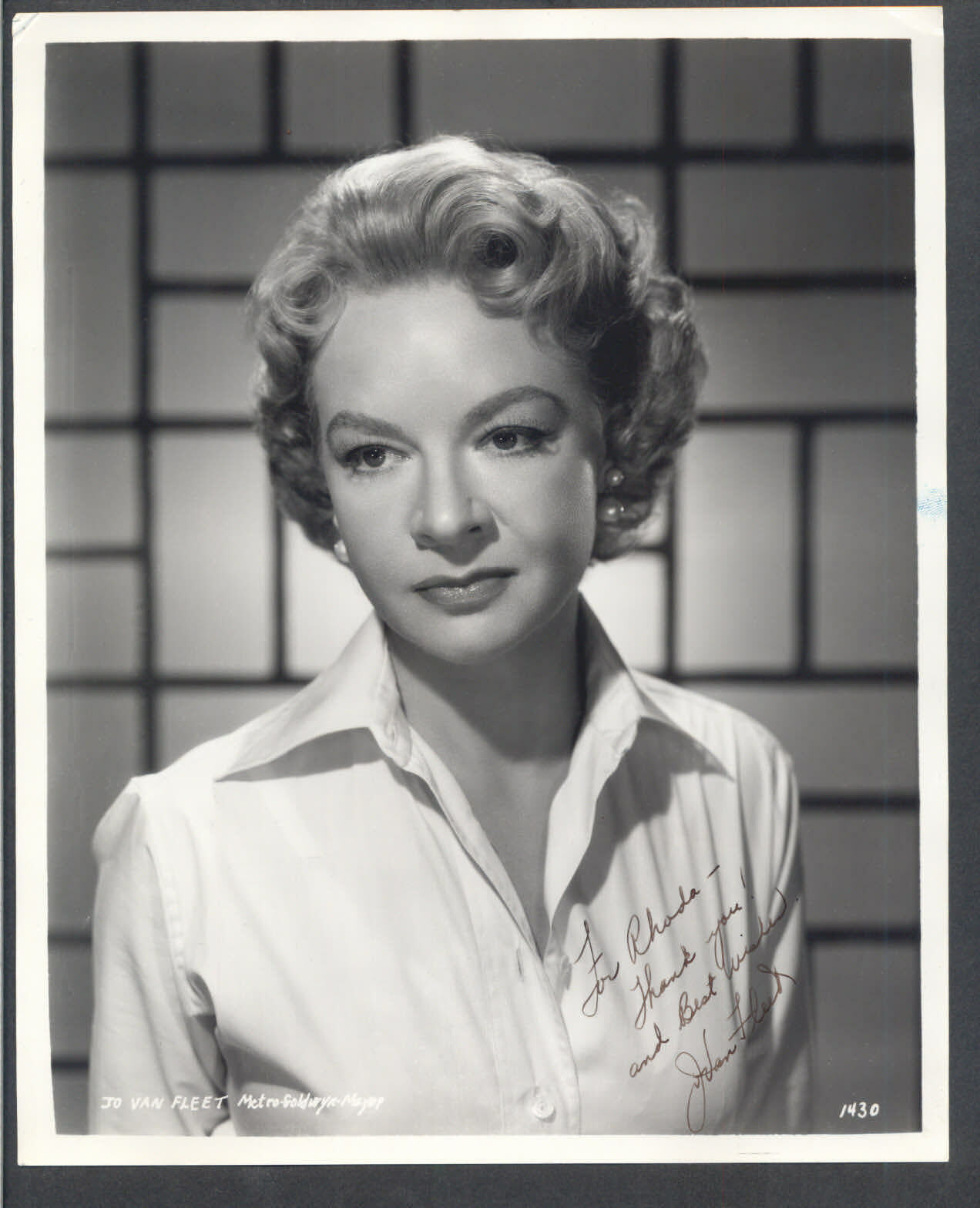 Jo Van Fleet - Signed Vintage Celebrity Autograph Photo Poster painting - East of Eden