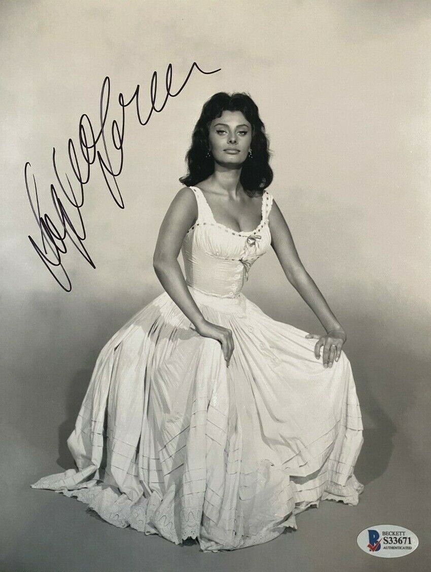 Sophia Loren signed autographed 8x10 Photo Poster painting Beckett COA