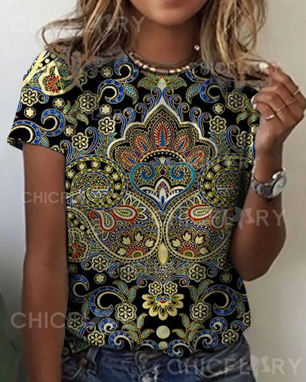 Women's Mandala Floral Pattern Crew Neck T-shirt