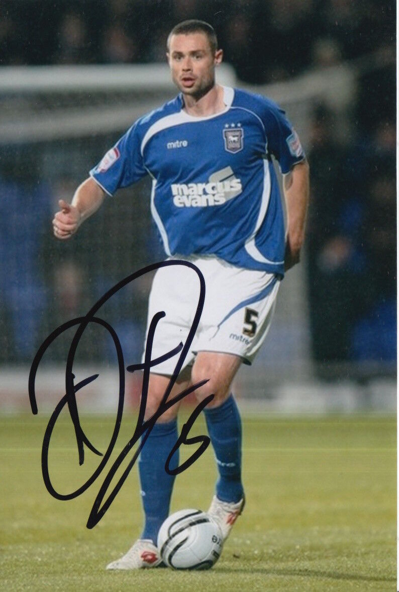 IPSWICH TOWN HAND SIGNED DAMIEN DELANEY 6X4 Photo Poster painting 3.