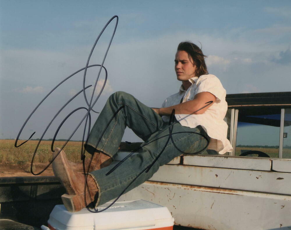 TAYLOR KITSCH SIGNED AUTOGRAPH 8X10 Photo Poster painting - FRIDAY NIGHT LIGHTS STUD, WACO