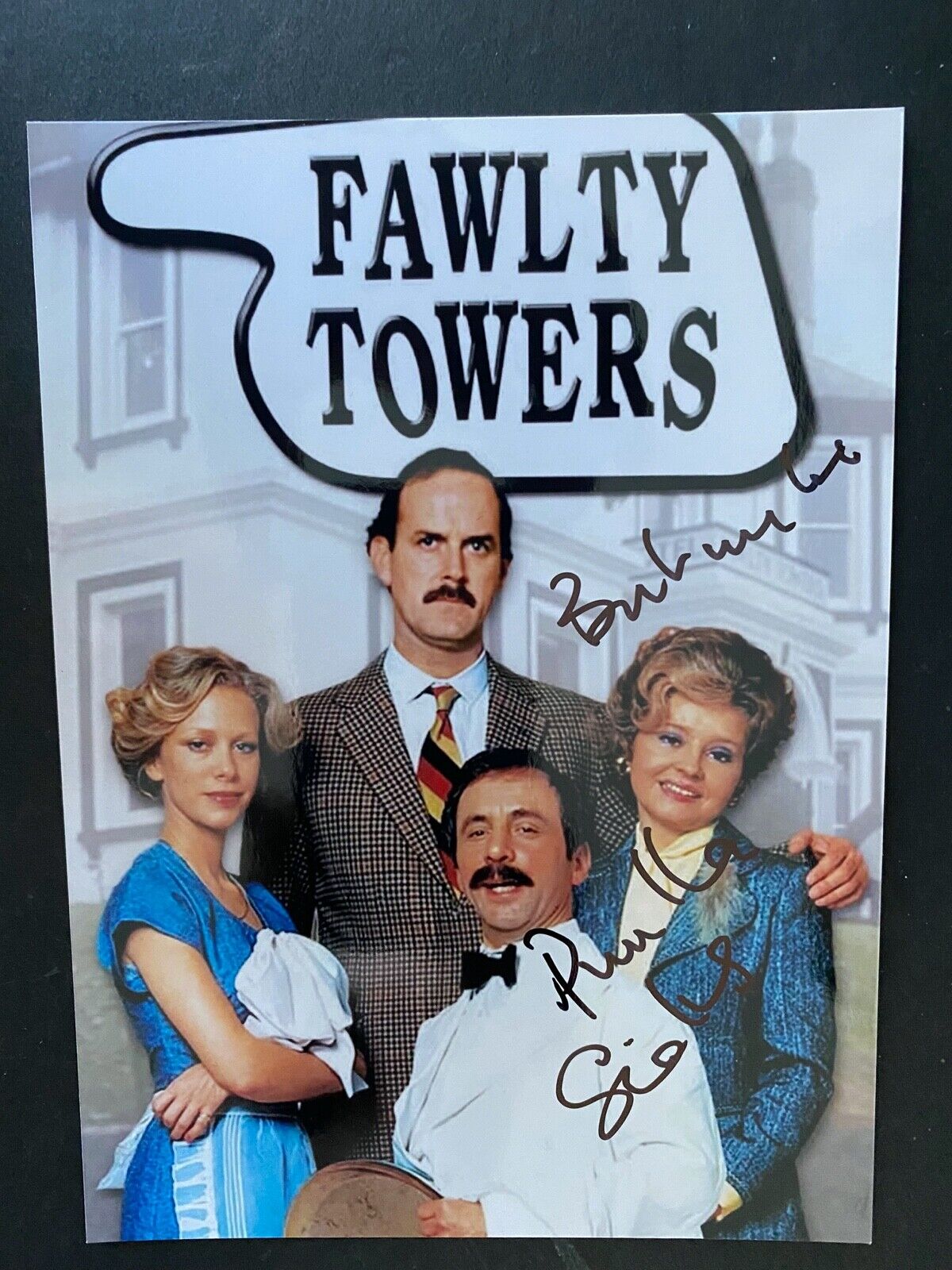 PRUNELLA SCALES - POPULAR ACTRESS - FAWLTY TOWERS - BRILLIANT SIGNED Photo Poster paintingGRAPH