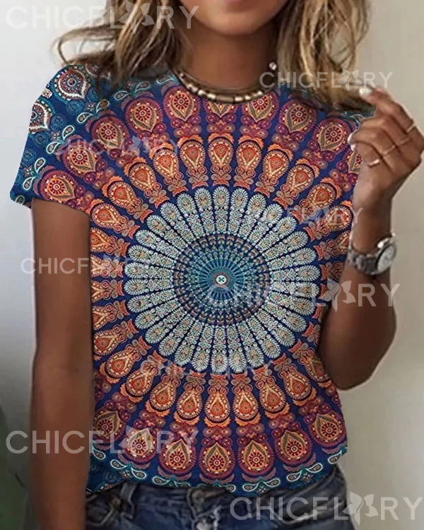 Women's Mandala Floral Pattern Crew Neck T-shirt