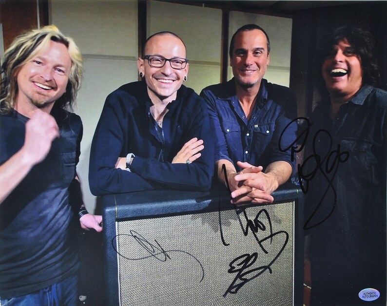 STONE TEMPLE PILOTS Signed Photo Poster painting X4 Chester Bennington, Dean DeLeo, Robert DeLeo, Eric Kretz 11x 14 wcoa