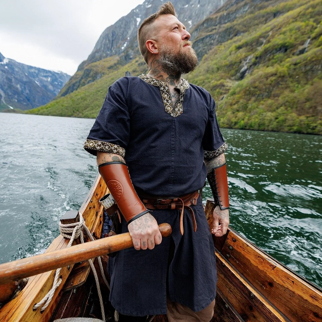 Men's Viking Embroidered Robe Top-inspireuse