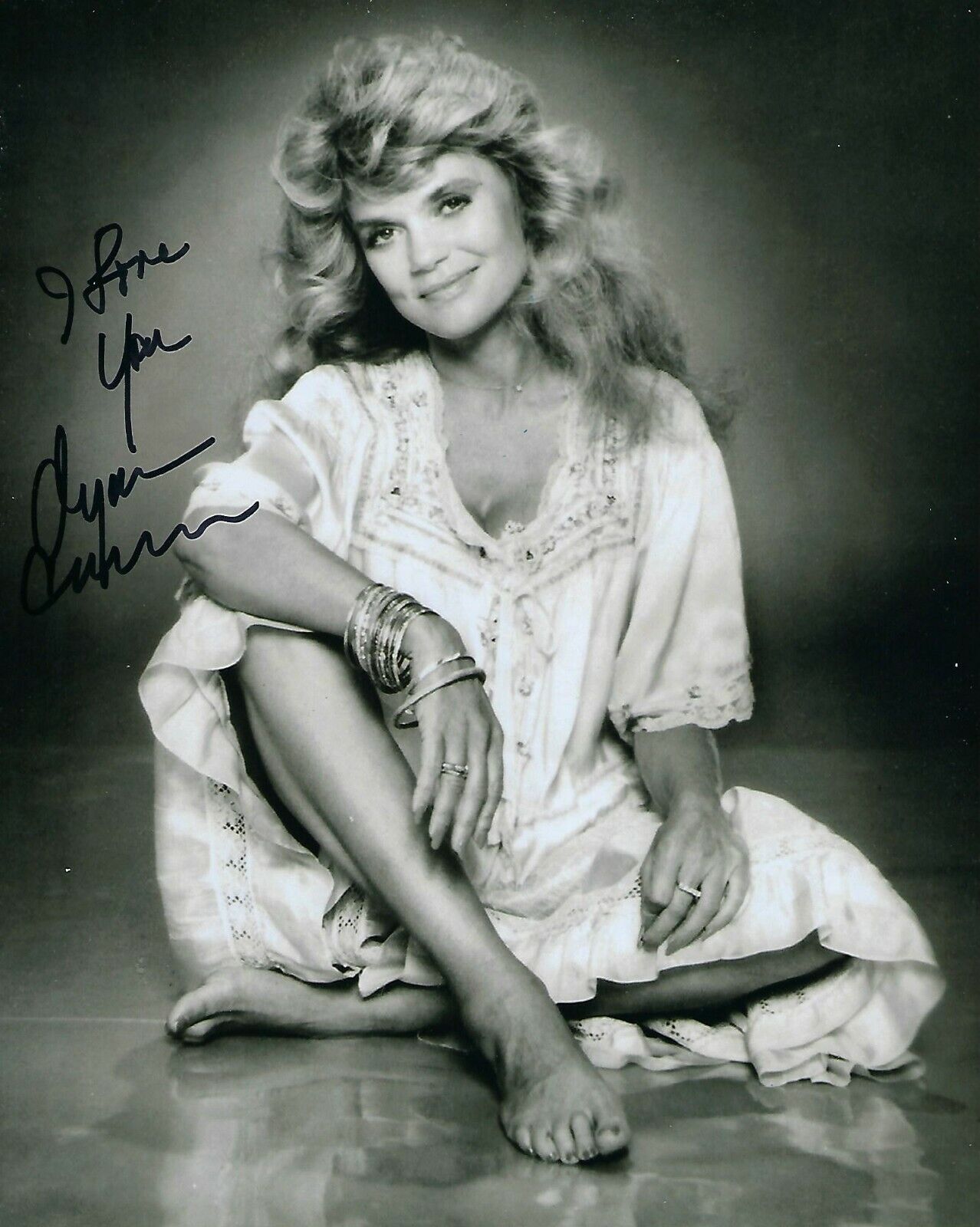 GFA Heaven Can Wait Sexy Star * DYAN CANNON * Signed 8x10 Photo Poster painting D1 COA