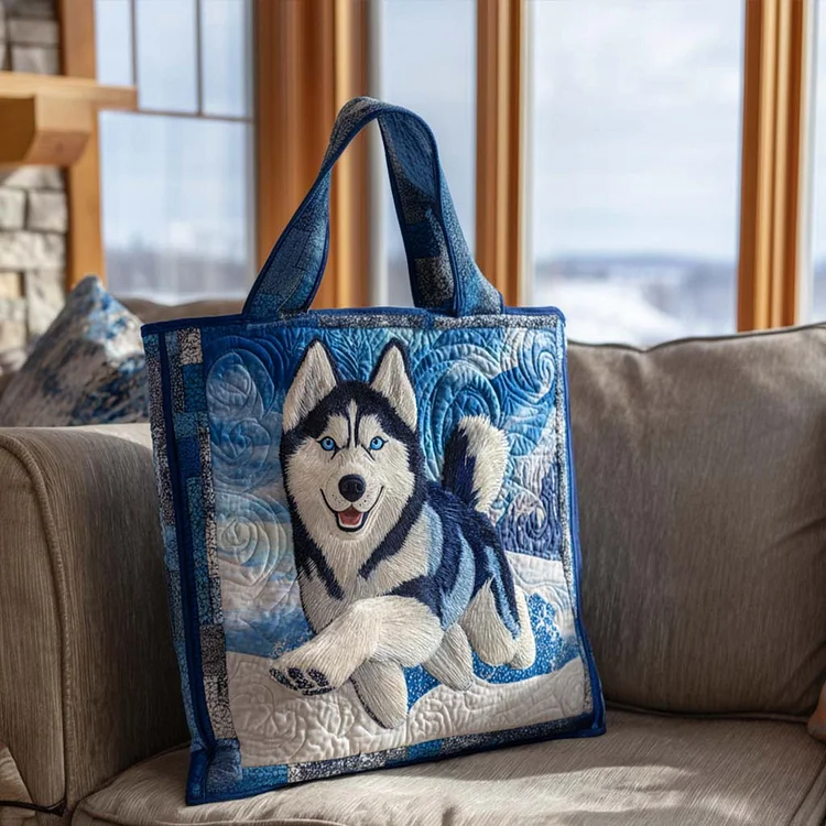 Playful Husky Quilted Tote Bag NCU0NT9095