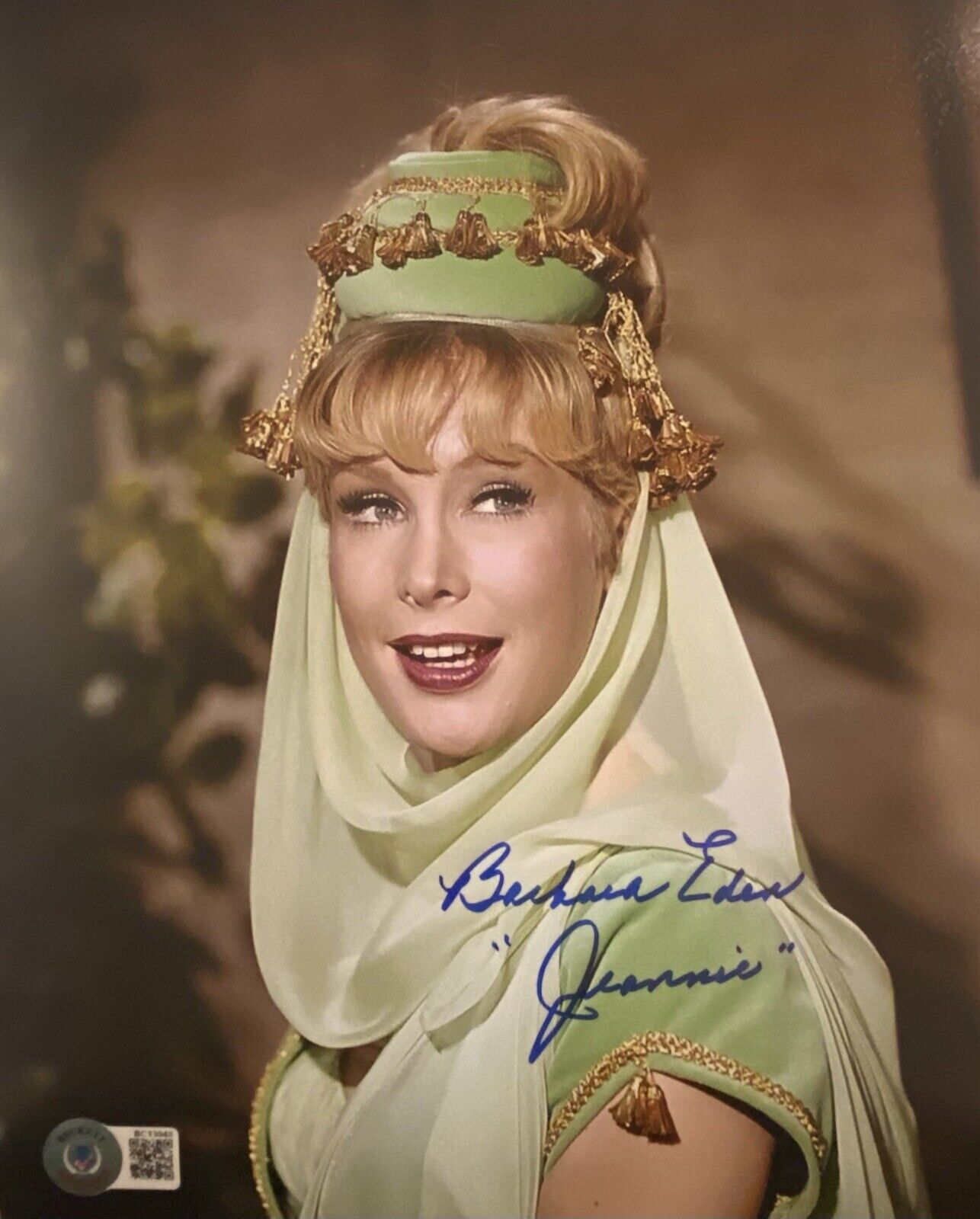 Barbara Eden Signed Autographed 8x10 Photo Poster painting I dream of Jeannie Beckett ?