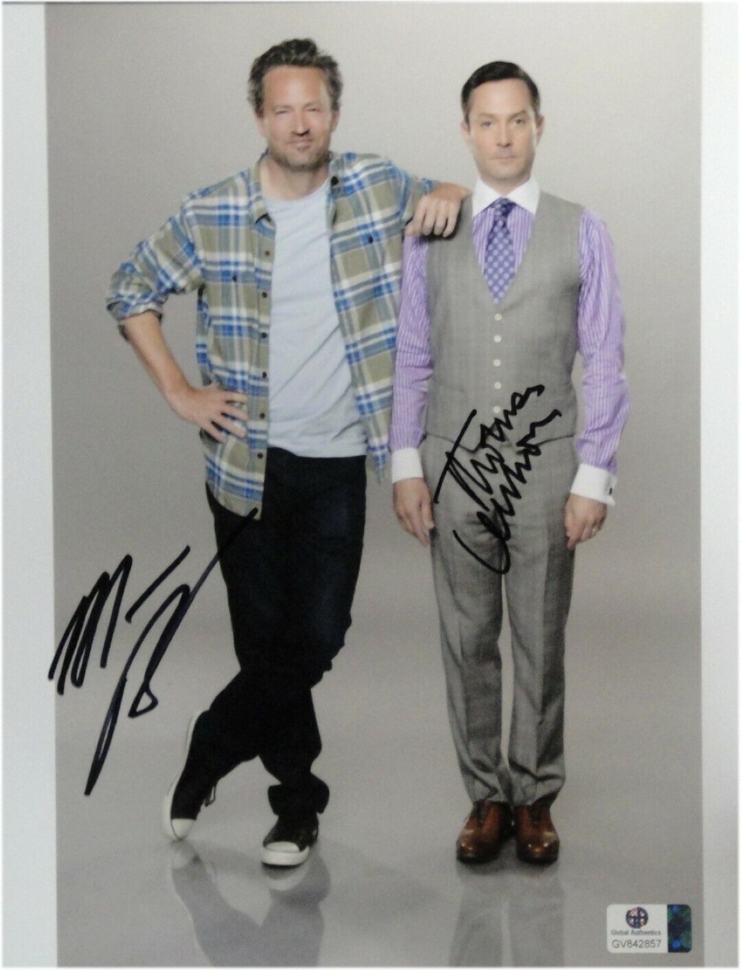 Matthew Perry Thomas Lennon Signed Autographed 8x10 Photo Poster painting Odd Couple GA GV842857