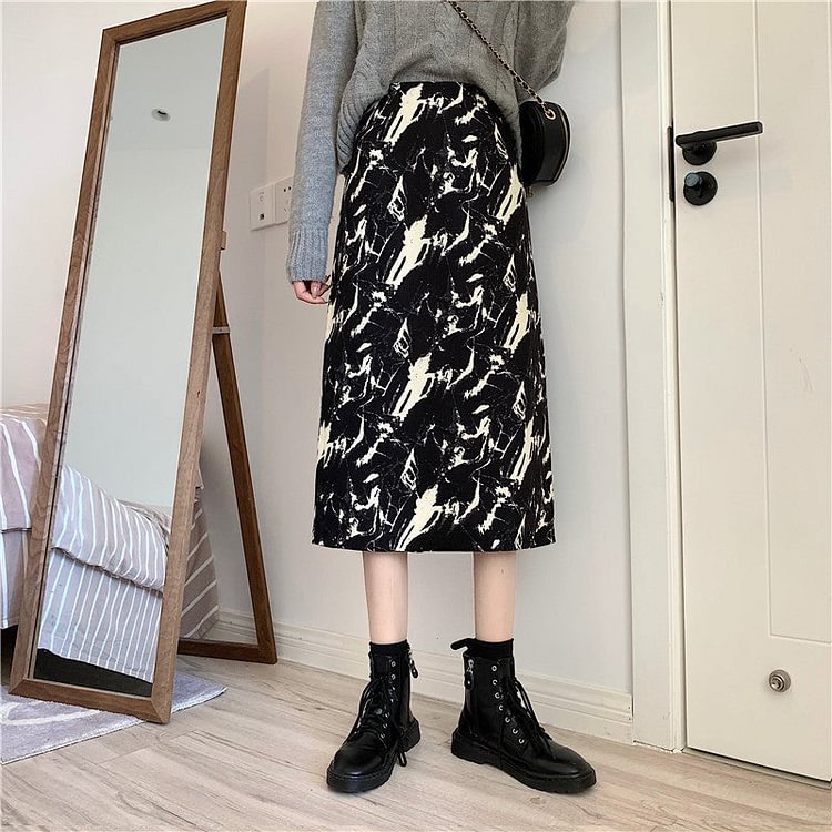 90s GRUNGE TIE-DYE HIGH WAIST BLACK MIDI SKIRT