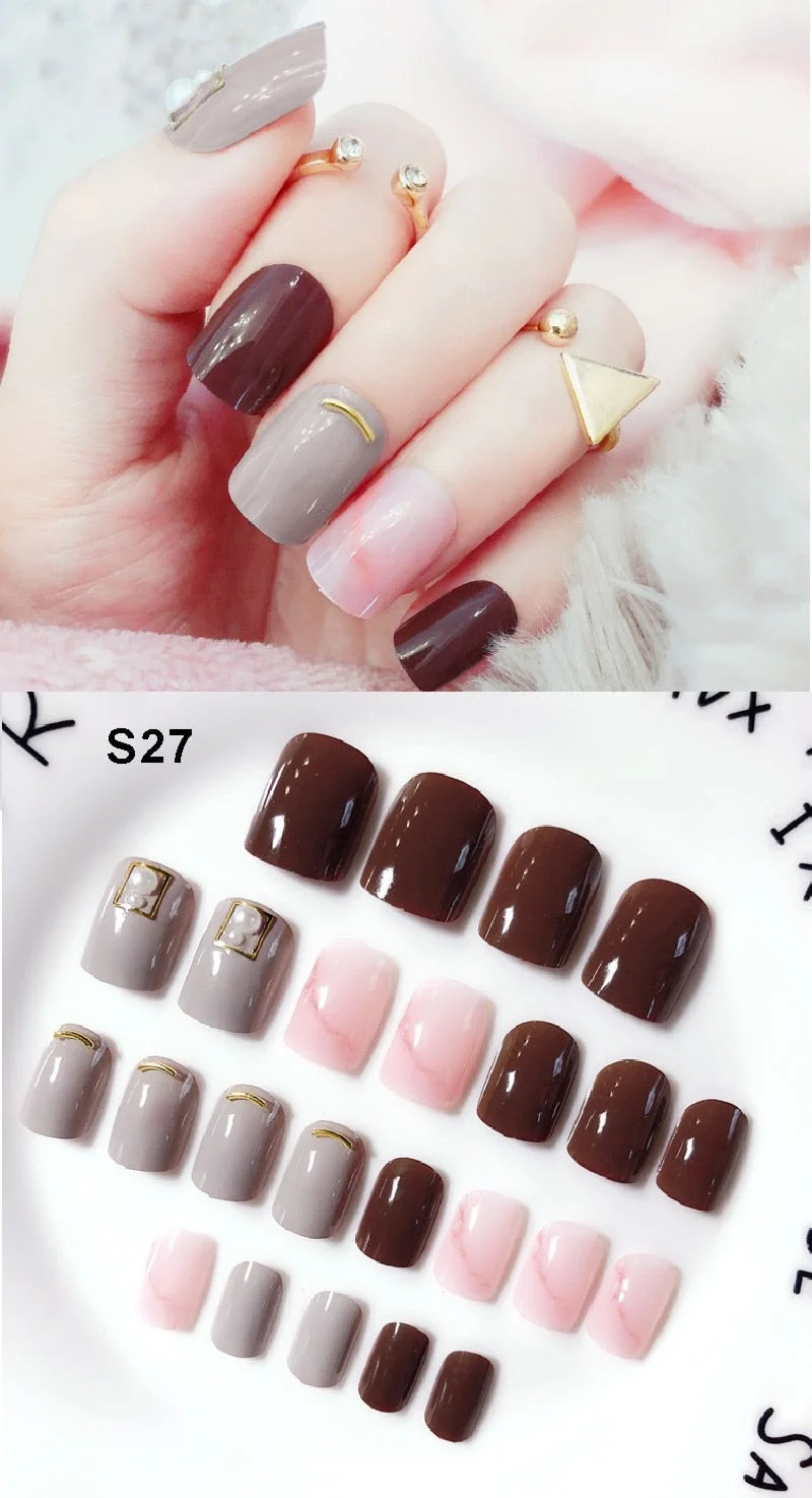 24pcs/set Elegant Fake Nails Black White Stripe Color Mix Chic Short False Nails with Pearl Rhinestone Square Acrylic Nails Tips-Nail Inspo
