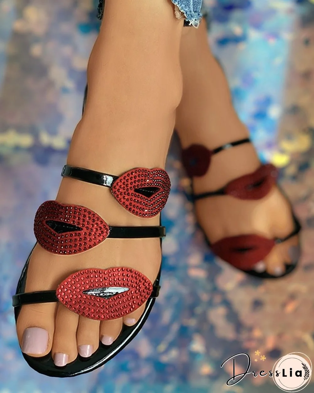 Lip Pattern Rhinestone Flat Sliders