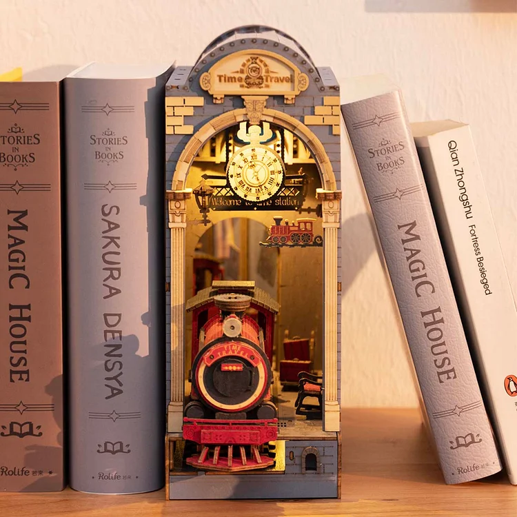 Christmas World DIY Book Nook Kit, 3D Wooden Book End