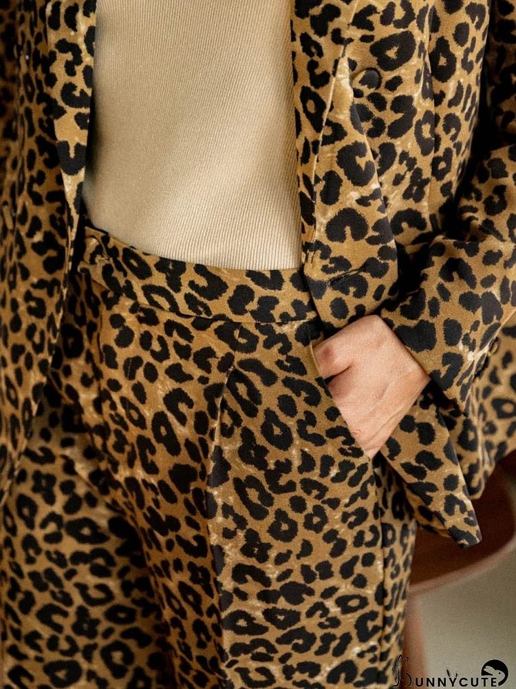 Eye-Catching Leopard Print Wide Leg Pants