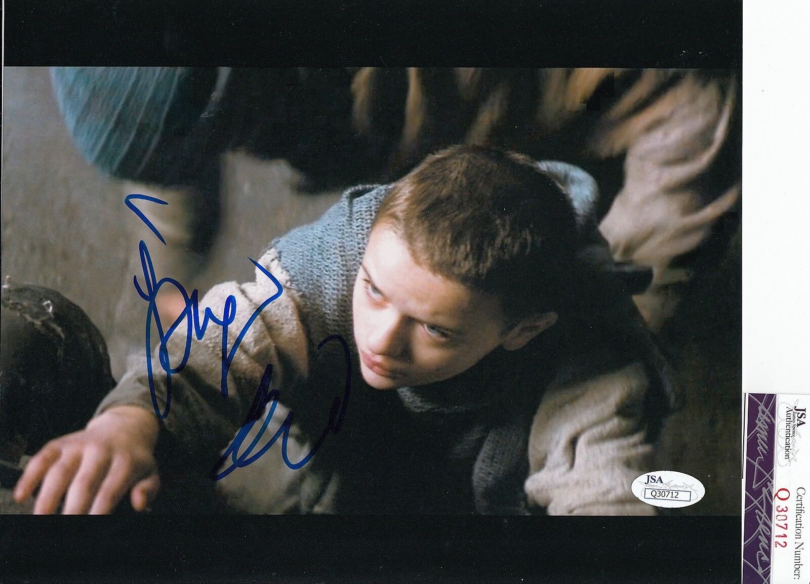 Joey King signed autographed Batman Dark Knight 8x10 JSA Authentic Q30712