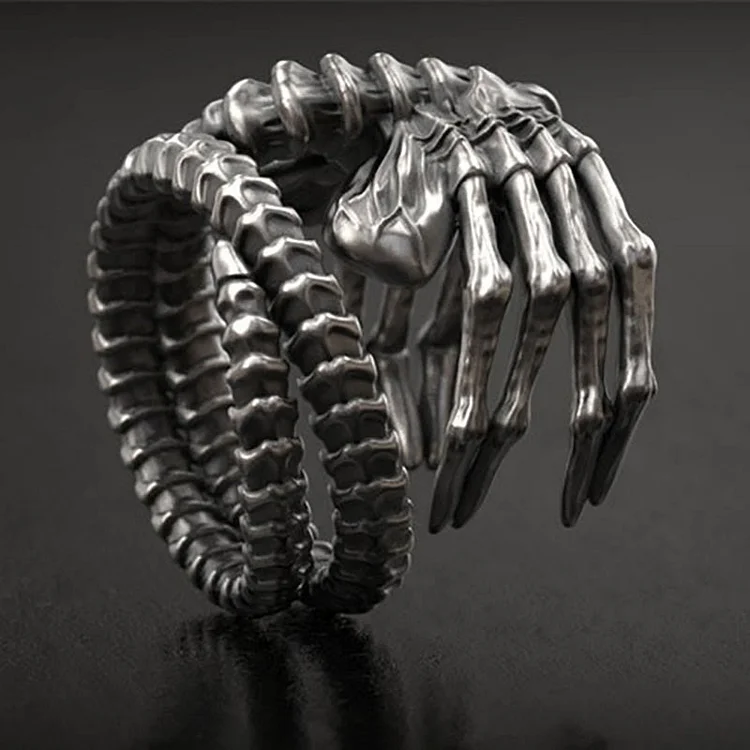 Coutureaura Alien Facehugger Claw Skull Ring