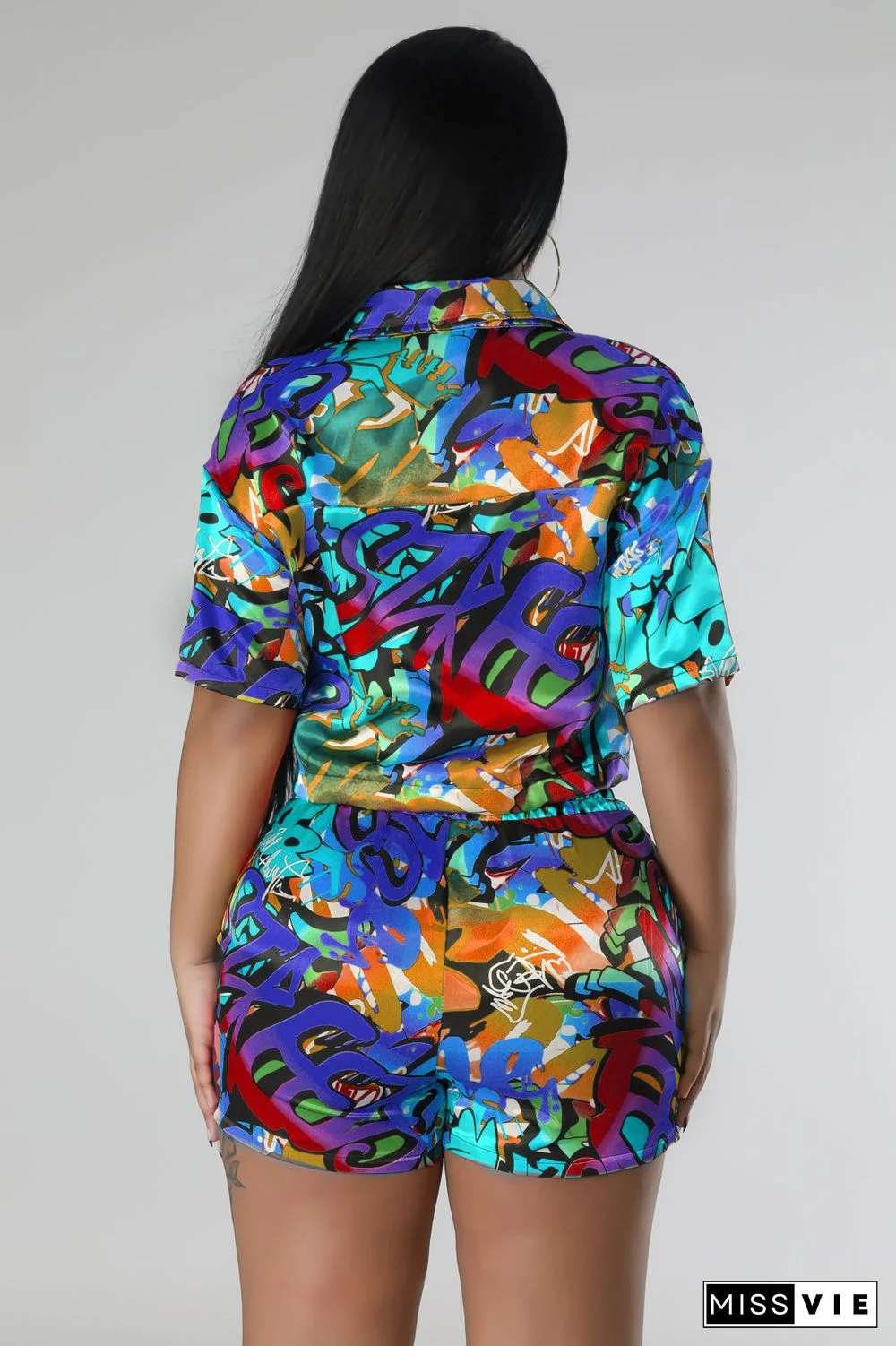 Abstract Printing Short Sleeve Shirts and Shorts Set