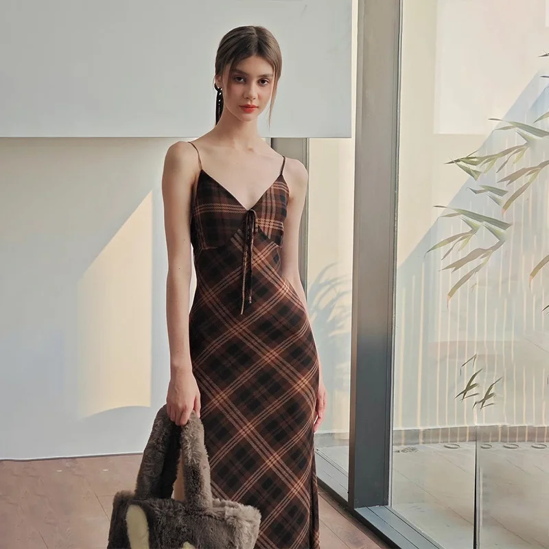 Uveng Uveng Summer New Fashion Retro Plaid Pure Desire Socialite Temperament Slim Condole Belt Dress Female