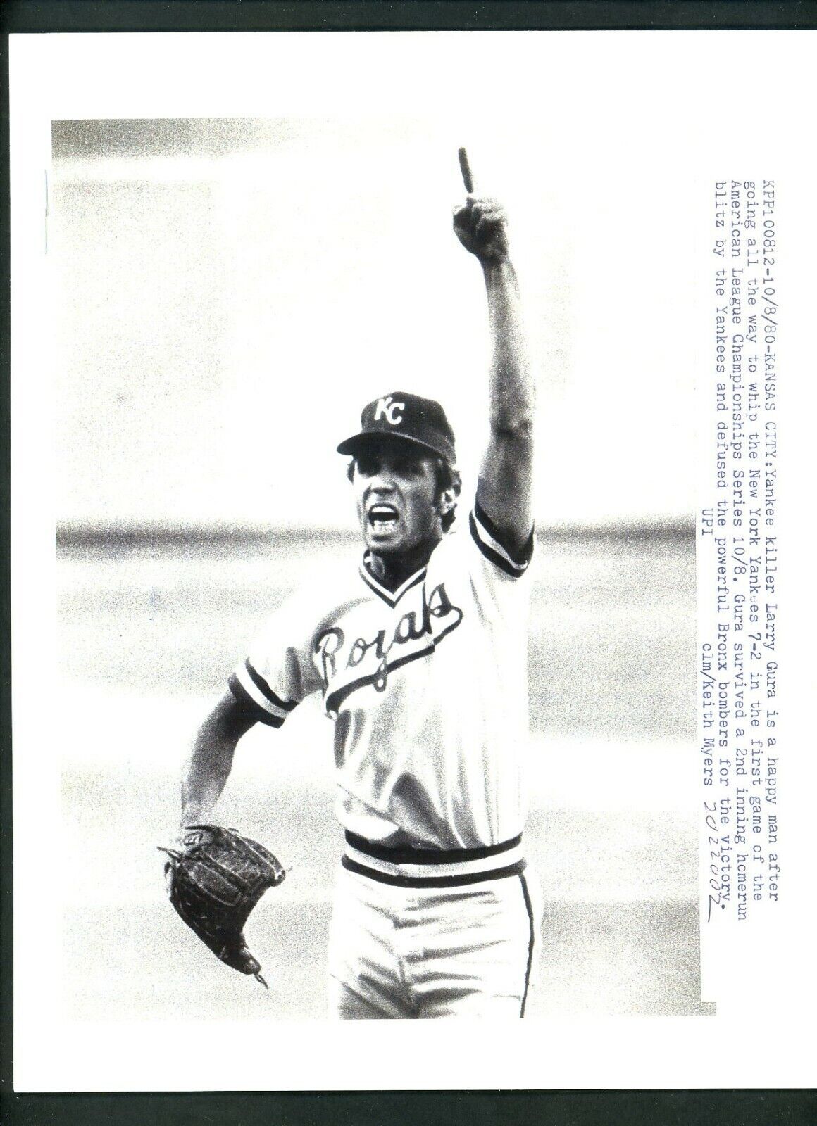 Larry Gura beats Yankees Game 1 1980 ALCS Type IV Press Photo Poster painting Kansas City Royals