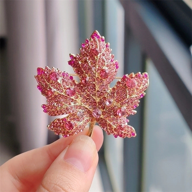 Vintage Style Pin Maple Leaf Alloy Plating Inlay Rhinestones Women’s Brooches
