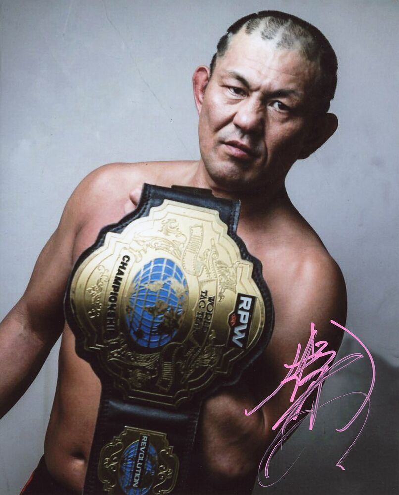 Minoru Suzuki Autographed 8x10 AEW  NJPW     #3