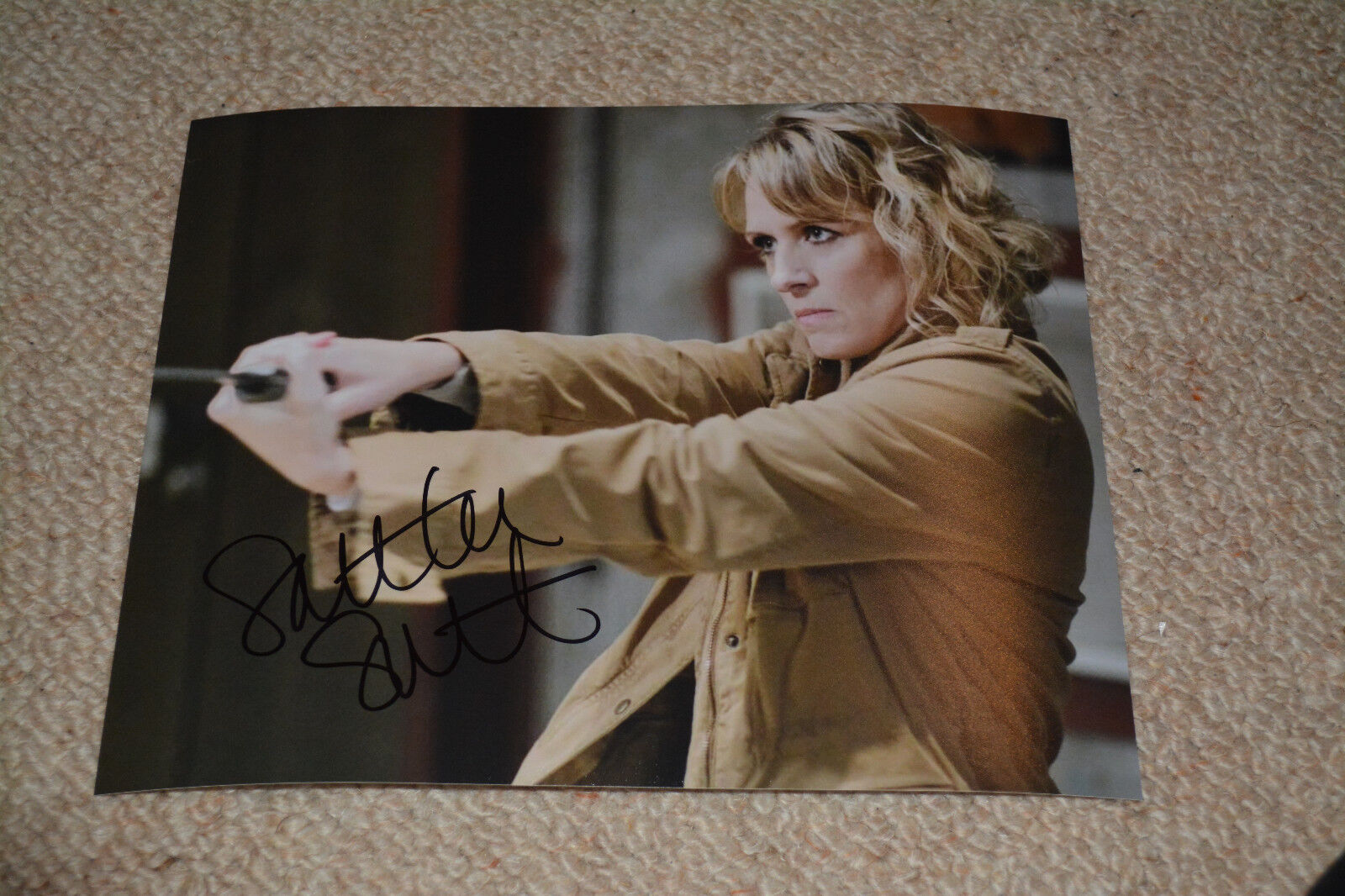 SAMANTHA SMITH signed autograph In Person 8x10 20x25 cm SUPERNATURAL