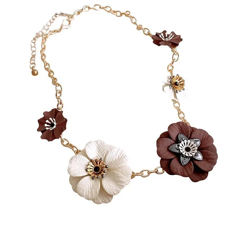 Women's Jewelry Set with Floral Ring and Necklace