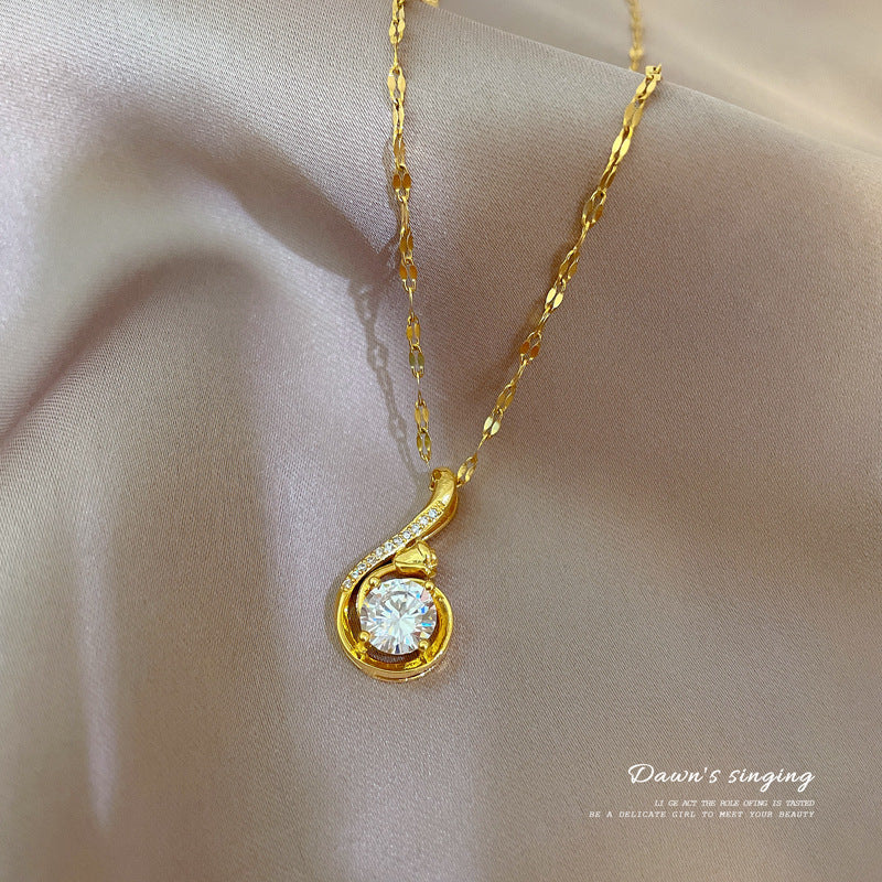 Xintian Pigeon Personality Fashion Gorgeous Full Diamond Necklace Women’S All-Match Clavicle Chain Titanium Steel