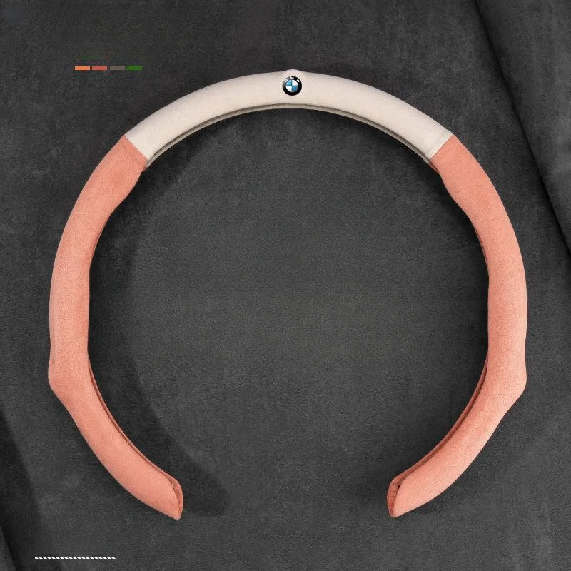 Suede leather steering wheel cover keeps hands warm in winter and won't freeze your hands