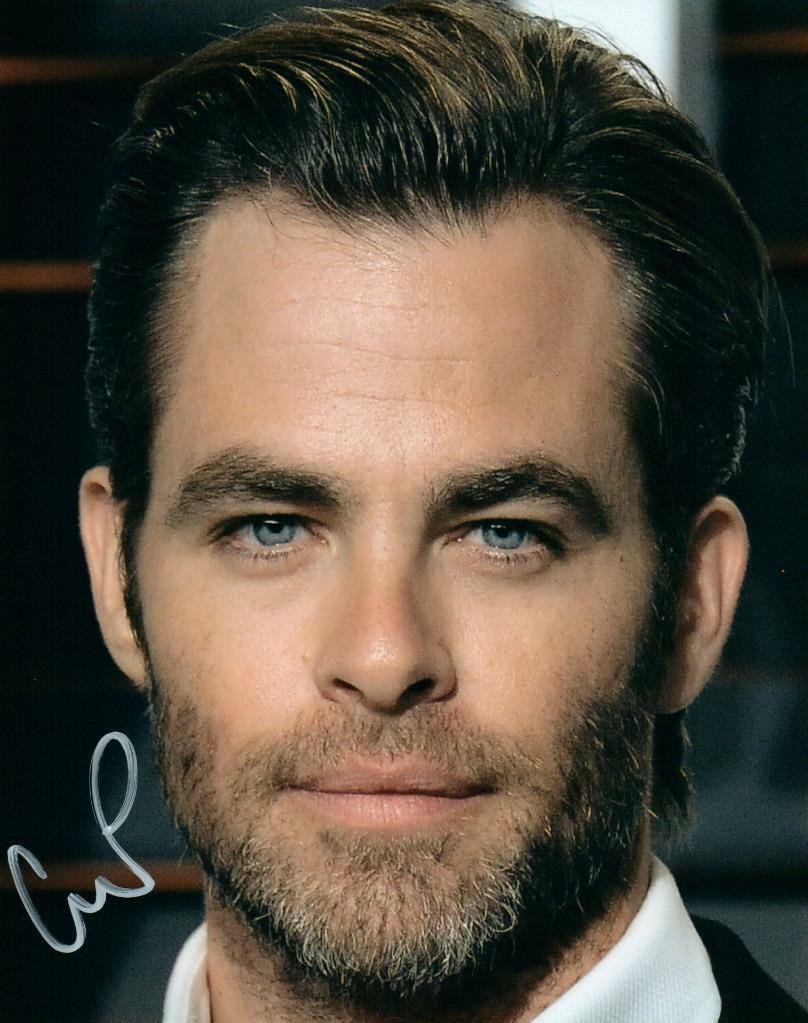 Chris Pine signed 8x10 Photo Poster painting autographed Picture Pic and COA