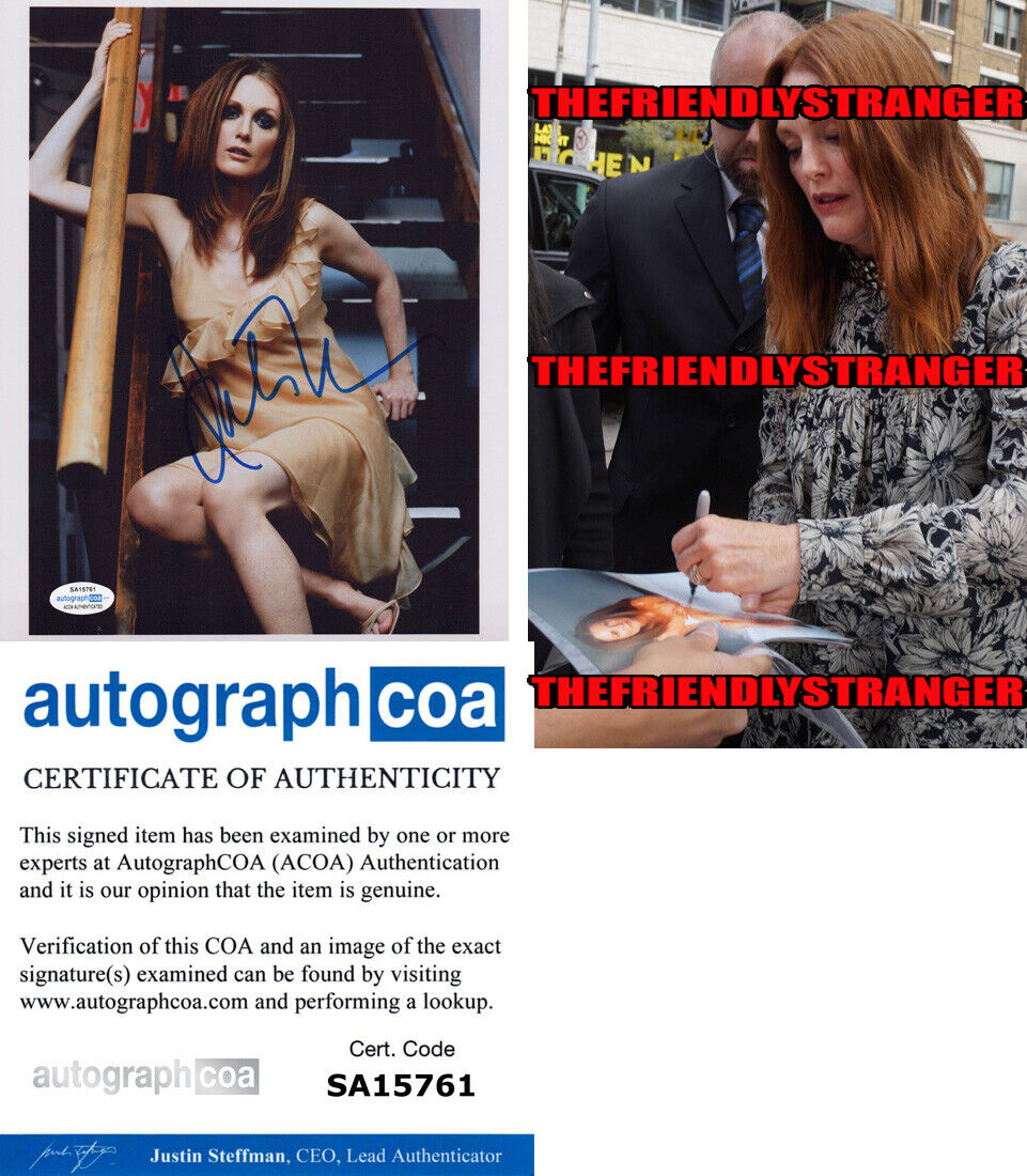 JULIANNE MOORE signed Autographed 8X10 Photo Poster painting e PROOF - SEXY Gorgeous ACOA COA