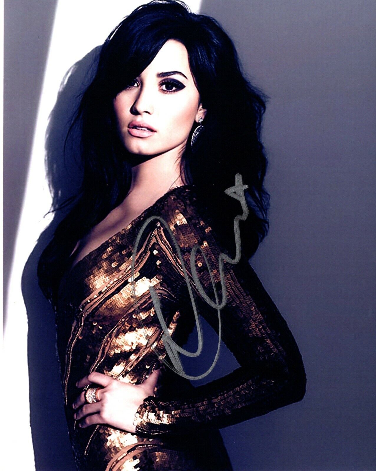 Demi Lovato Signed - Autographed Sexy Singer - Actress 8x10 inch Photo Poster painting + RDM COA