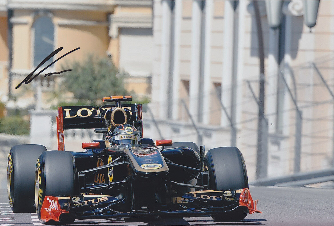 Nick Heidfeld Hand Signed Lotus Photo Poster painting 12x8 2.