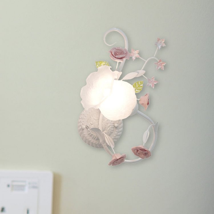 Traditionalism Floral Wall Mount Lamp 1 Head White Glass Wall Sconce for Bedroom, Left/Right