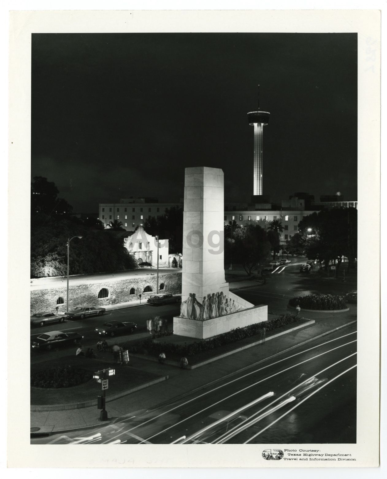 Texas History - Vintage 8x10 Publication Photo Poster paintinggraph - Alamo Plaza - San Antonio