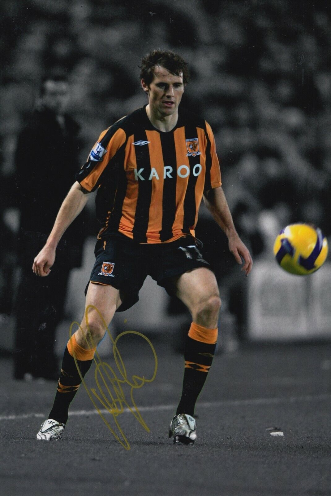 Kevin Kilbane Hand Signed 12x8 Photo Poster painting - Hull City - Football Autograph.