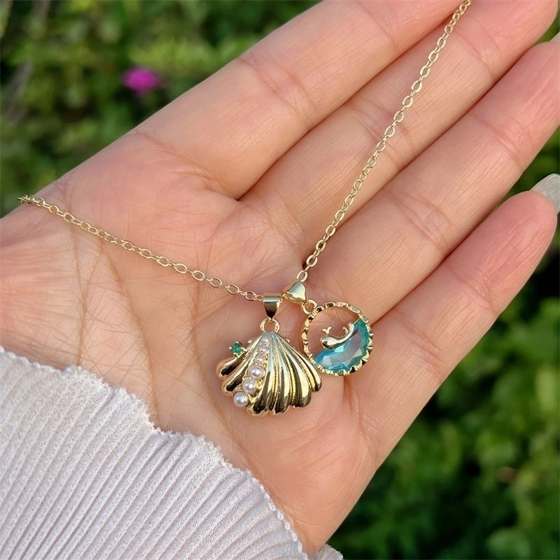 Retro Classic Style Hippocampus Mermaid Shell Copper Pearl Zircon 18K Gold Plated Inlay Pendant Necklace