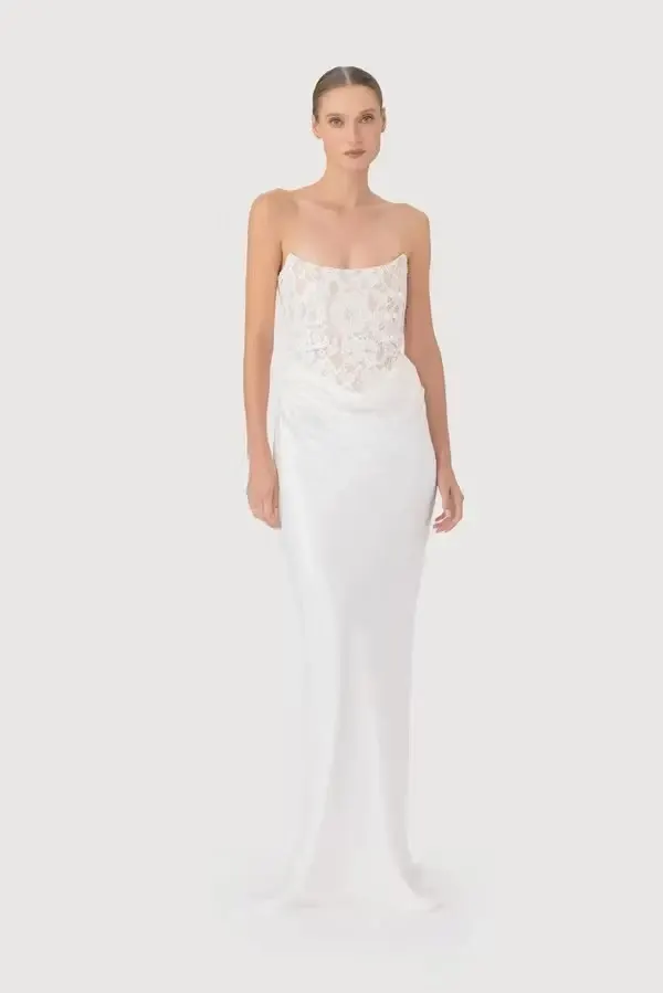 Lussooy Gorgeous White Satin Sleeveless Strapless Lace Sheath Floor Length Prom Dress 