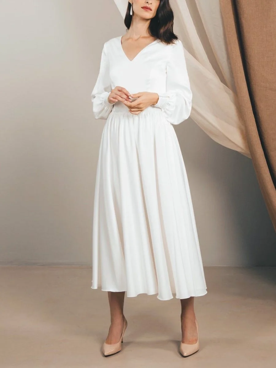 White V-neck Long-sleeved Simple Dress In The Long Section