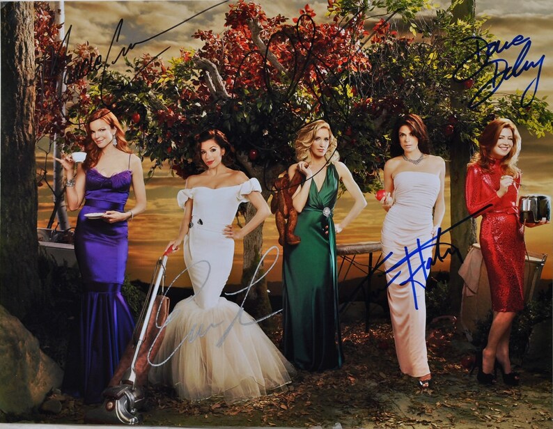 DESPERATE HOUSEWIVES CAST Signed Photo Poster painting X5 Marcia Gross, Eva Longoria, Felicity Huffman, Teri Hatcher, Dana Delany wcoa