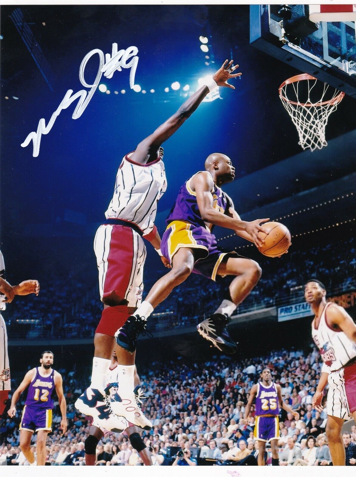 NICK VAN EXEL LOS ANGELES LAKERS ACTION SIGNED 8x10