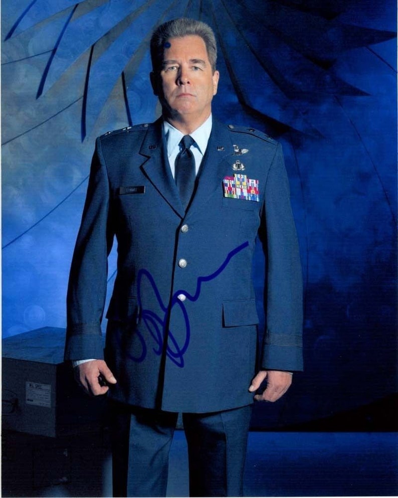 Beau bridges signed stargate sg1 maj gen heny hank landry 8x10 Photo Poster painting