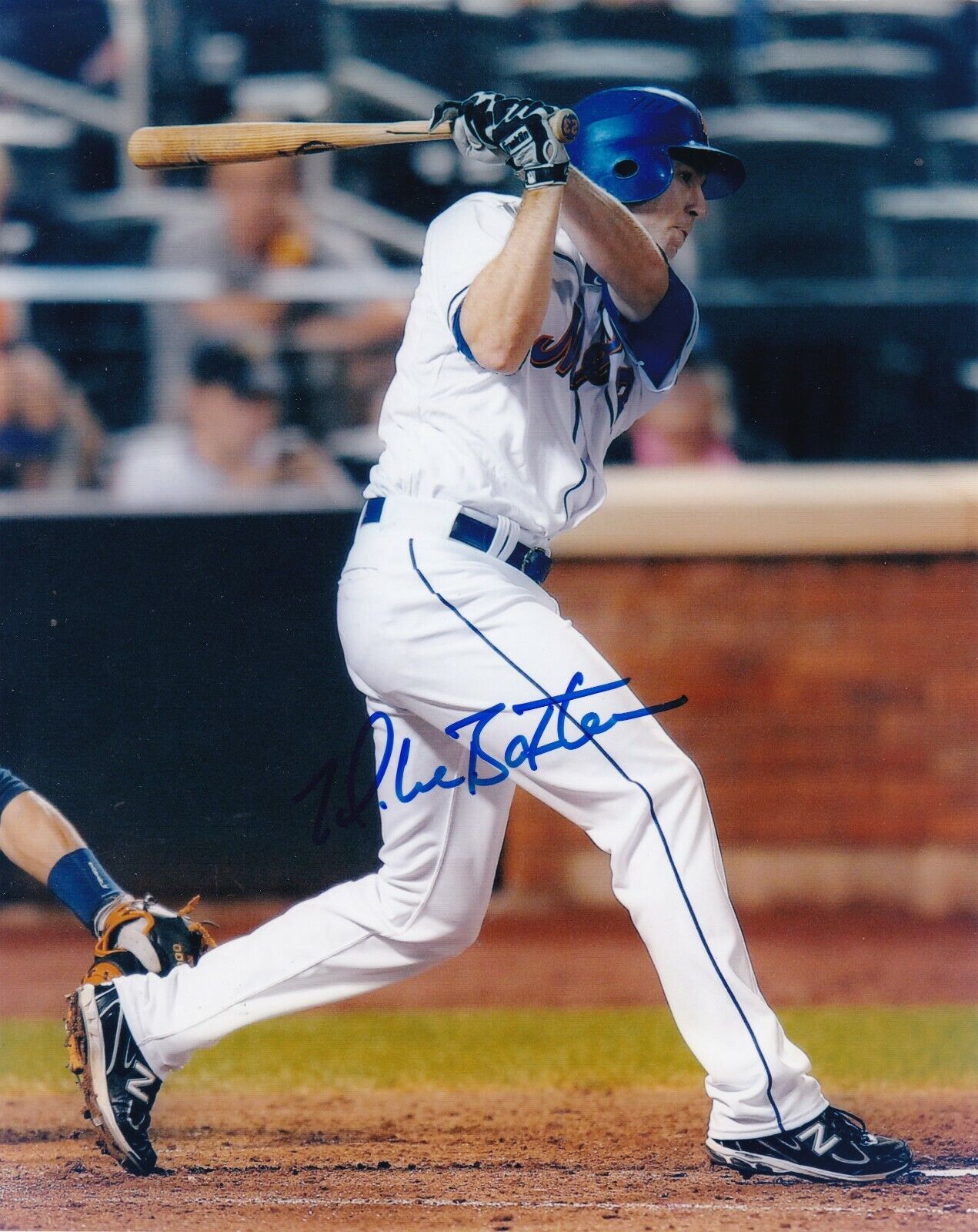 MIKE BAXTER NEW YORK METS ACTION SIGNED 8x10